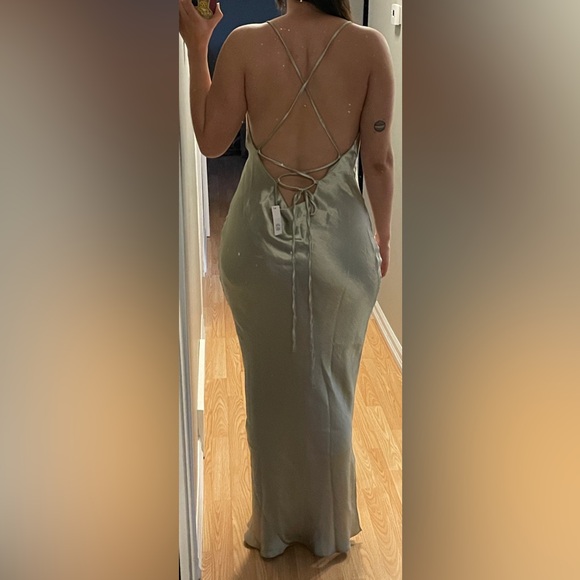 ASOS bridesmaid wedding guest cami maxi slip dress in sage green - Picture 8 of 11